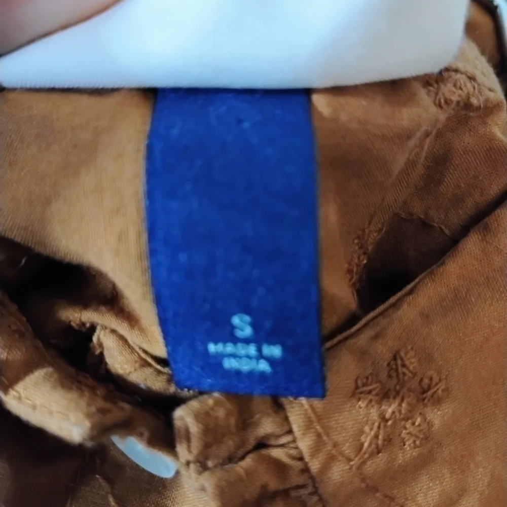 Universal Thread Rust Ruffle Collar Button-Down Blouse - Picture 6 of 6